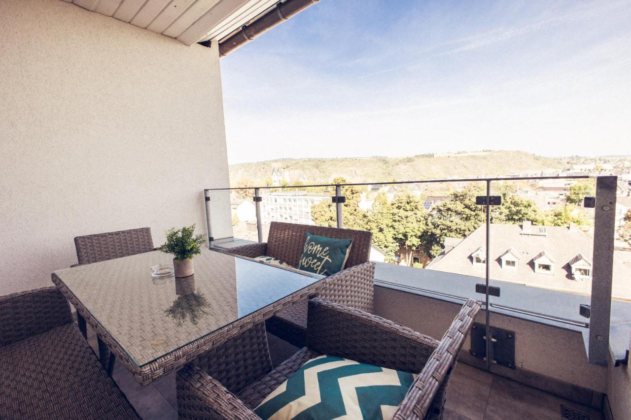 Design Apartment Zentral Fuer 6 In Andernach: Ausblick, Wifi, Kueche Esterno foto